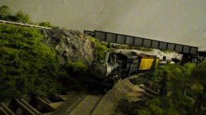 Trenes en miniatura en el atico de casa de Gardner y Helena 1
