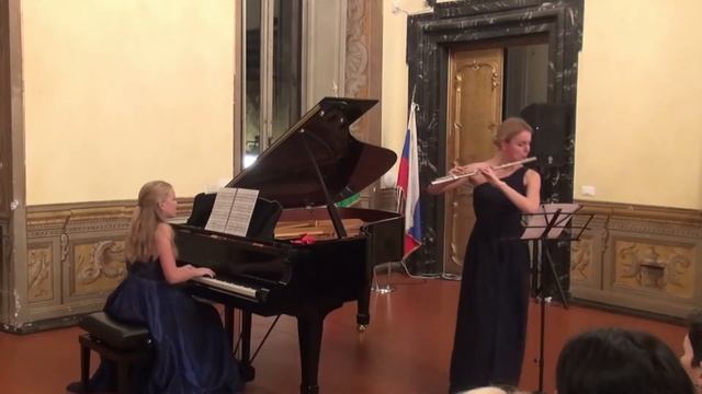 24.10.2010 Р.Вайткуте (флейта) и С.Меньшикова (фортепиано) исполняют С.Рахманинов Вокализ смотреть онлайн