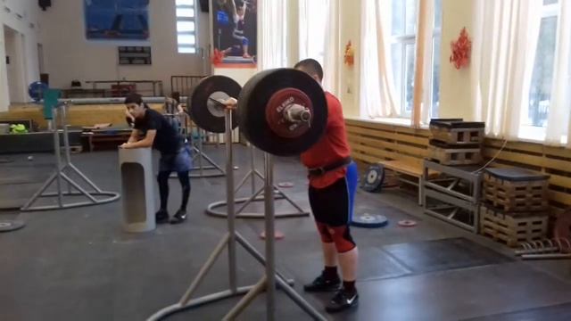 Рекорд в толчке с груди смотреть онлайн