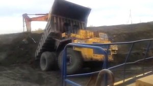 Белаз 75306 буксует