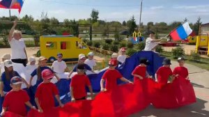 Флешмоб, посвященный Дню государственного флага России 2