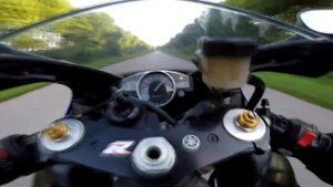 Интенсивный прохват на yamaha r1 под музыку