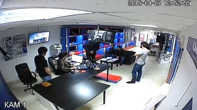 Миниатюрная аналоговая камера RVi-C100 25 mm. 960H 25 к.с. Цифромания Ингушетия День