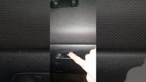 замок бардачка mitsubishi pajero.Что делать если не открывается перчаточный ящик.