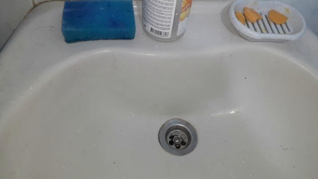 Как Быстро отмыть раковину от желтого налета за 3 секунды!