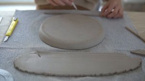 Керамическая тарелка из пласта // Making ceramic plate
