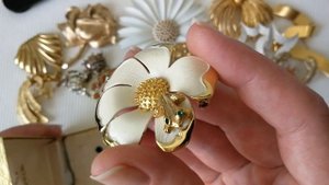 9. Распаковка большого лота с винтажными брошами (часть 1) #Винтажная красота