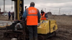 Забивной свайный фундамент. Работа копера