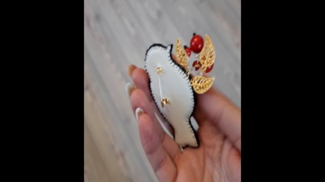 Брошь Снегирь МК Брошь из бисера своими руками смотреть онлайн