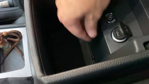 Как подтянуть стояночный тормоз Passat NMS.mp4