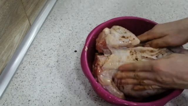 Курица запеченная в духовке смотреть онлайн