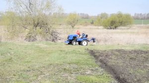 Покатушки и пахота на минитракторе Руссич