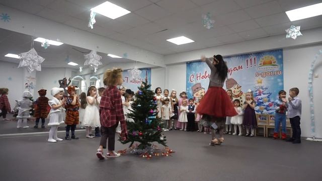 Танец Бабы-Яги смотреть онлайн