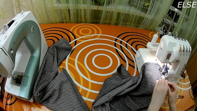 Без выкройки шьем кардиган без рукавов. Смотрите что получилось в самом конце.