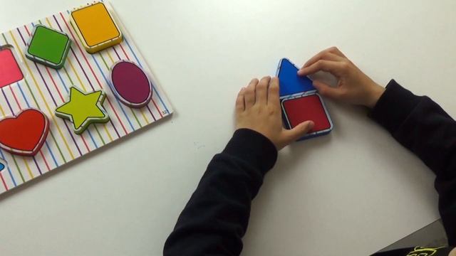 Плоские геометрические фигуры для детей на Русском и Английском языке
