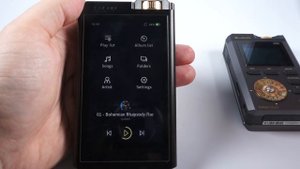 Сравнение "классической" и Touch версий Lotoo Paw Gold