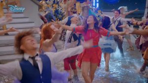 Descendants 2 - "You and Me" - Music Video dal film