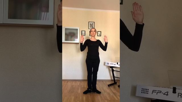 Танец "Заводная игрушка". Танцуем дома. Обучающие танцевальные минутки для детей. смотреть онлайн