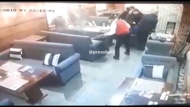 Хожу пижоном, скоплю деньжонок куплю, конечно, черный пистолет. смотреть онлайн