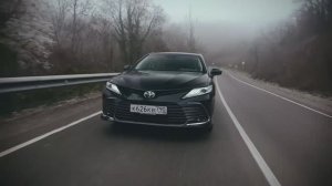 2021 Тойота Камри. ЧТО БРАТЬ: 2.0 или 2.5? Тест СРАВНЕНИЕ