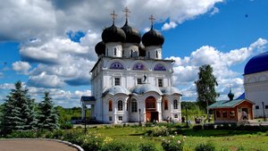 Киров. Успенский Трифонов монастырь