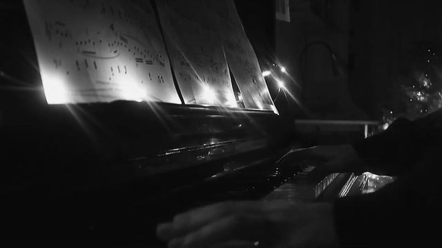 Снег над Ленинградом смотреть онлайн