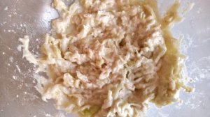 Кабачковые лепешки с сыром и специями