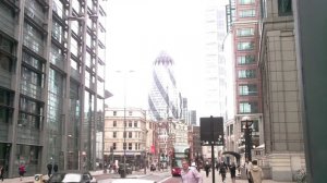 London Bus Stop to Stansted by Liverpool Street Station at Bishopsgate