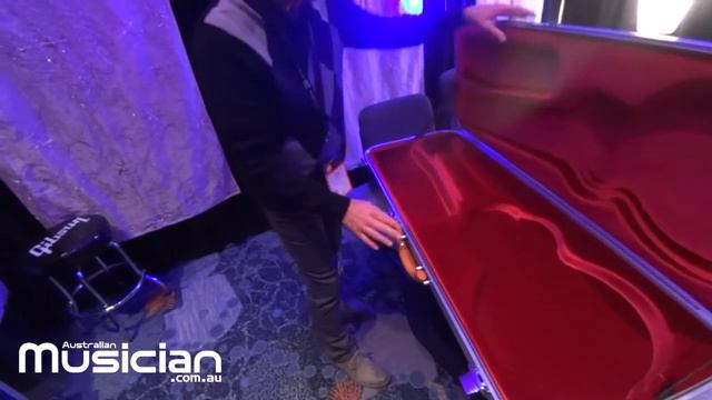 NAMM 2016: GIBSON GUITAR GIG BAGS & CASES смотреть онлайн