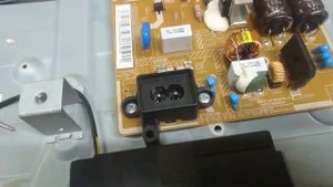 Быстрый ремонт телевизора Samsung после 380v