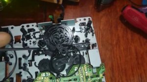 Panasonic RX ED 90 програмная шестерня. Как снять без повреждений?