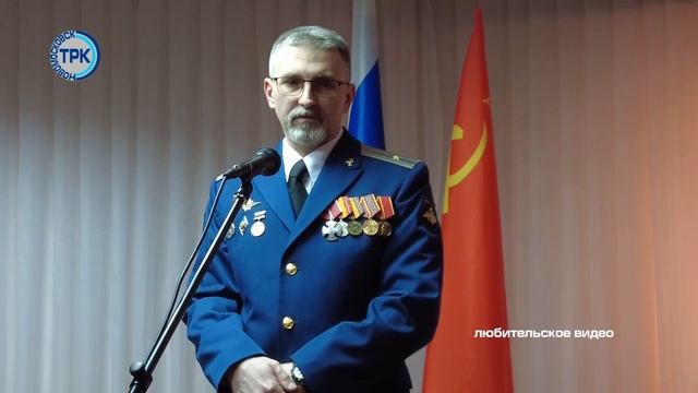 Студенты и школьники встретились с военным врачом