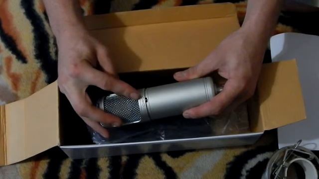 Видеообзор студийного микрофона Recording Tools-MC 700 смотреть онлайн