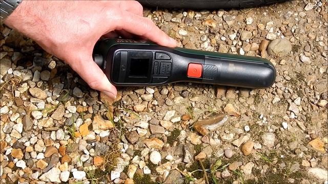 Review and demo of the Bosch EasyPump rechargeable portable tyre inflator with tips and pros  cons