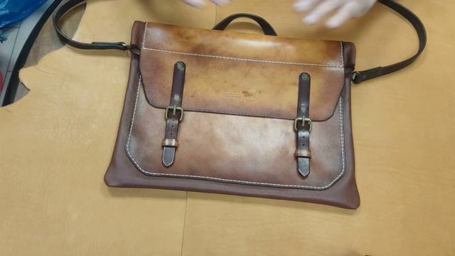 Работа с кожей/сумка для ноута и документов + докхолдер.