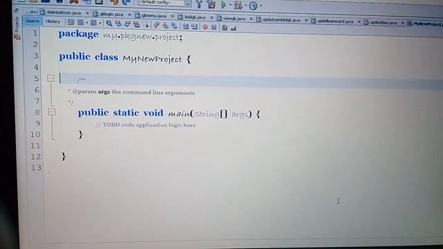 Print "hello world" in Java using NetBeans смотреть онлайн