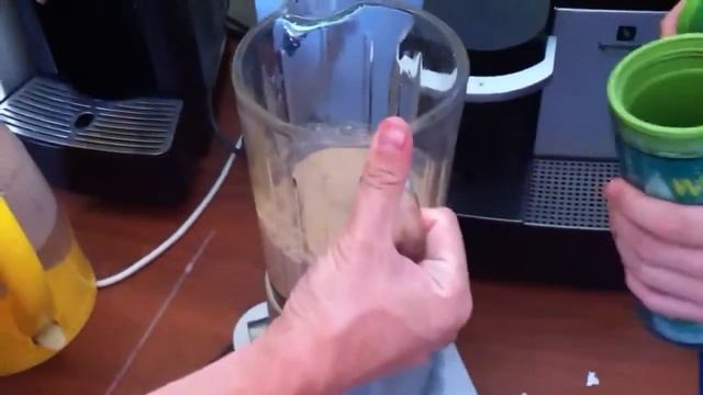 Watch Burger smoothie 2013 смотреть онлайн