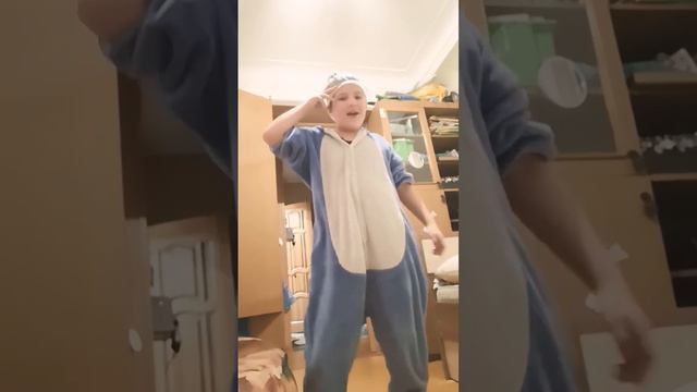 В итоге синий или зелёный цвет волос получился смотреть онлайн