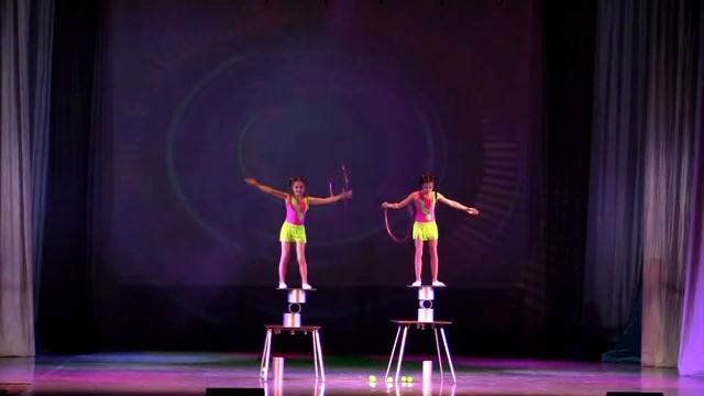 Цирковая школа г.Арсеньев - Пономарец Диана , Лукянцева Алина смотреть онлайн