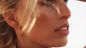Perfume Karolina by Karolina Kurkova LR Heatlh & Beauty España