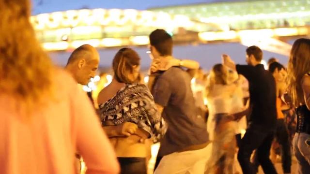 Опен эйр у причала http://www.salsateca.ru сальса, бачата, 24.07.2015 смотреть онлайн