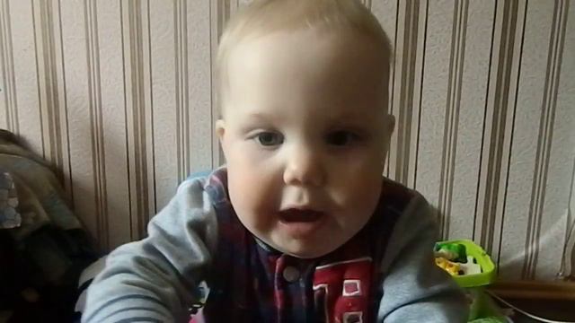 Максимке 10 месяцев