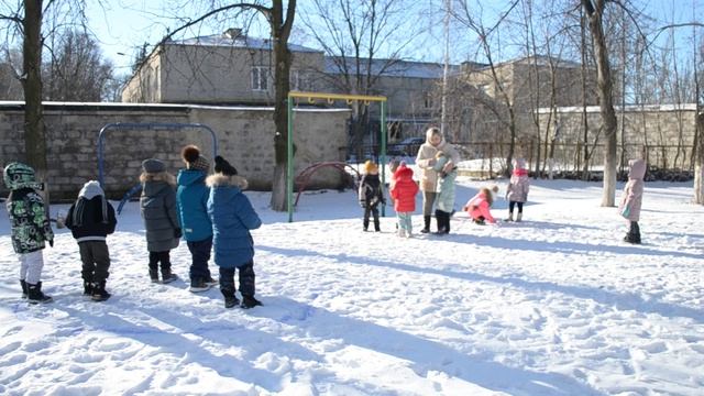 Спортивная игра:
Птички