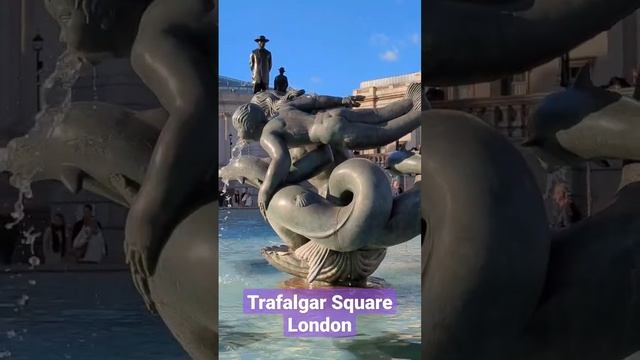 Trafalgar Square, London - Could This Be The Best Busker In London?