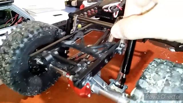 Scx10 Injora Clone Chassis & Injora Comanche Pickup upgrades and Mods смотреть онлайн