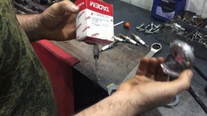 Сальники свечных колодцев ASX - это жесть.