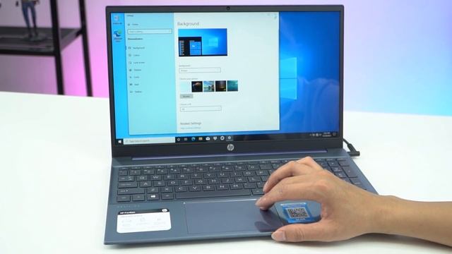 MỞ HỘP : HP Laptop 15 - EH1070WM Chíp R7 5700U Phá Đảo Phân Khúc Laptop Tầm Trung смотреть онлайн