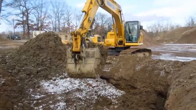 Аренда спецтехники СПБ, Komatsu 240