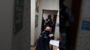 Судебный пристав-исполнитель против судебных приставов, отстаивание трудовых прав