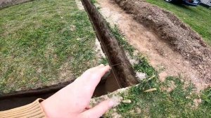 Выкопали фундамент своими руками. Сделали подушку под фундамент